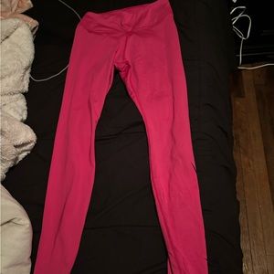 Hot pink Nike dry fit leggings